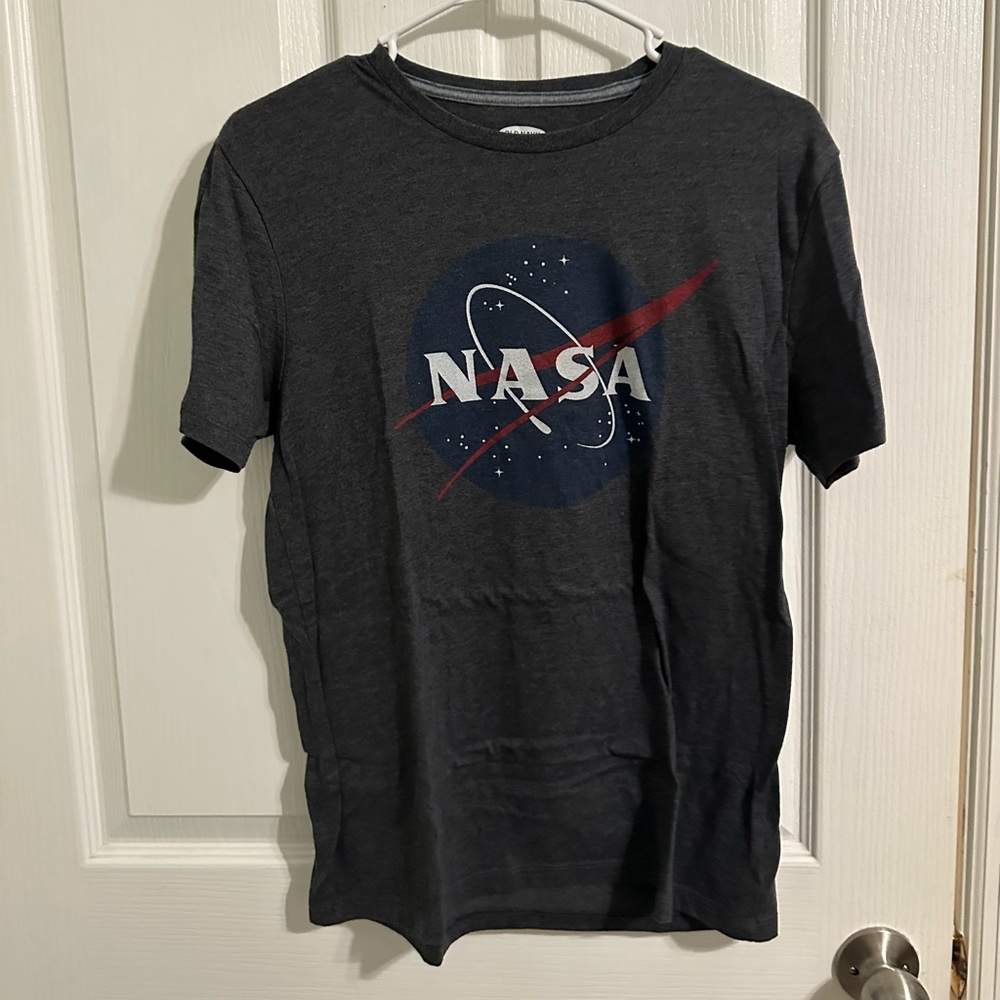 Old Navy NASA tshirt